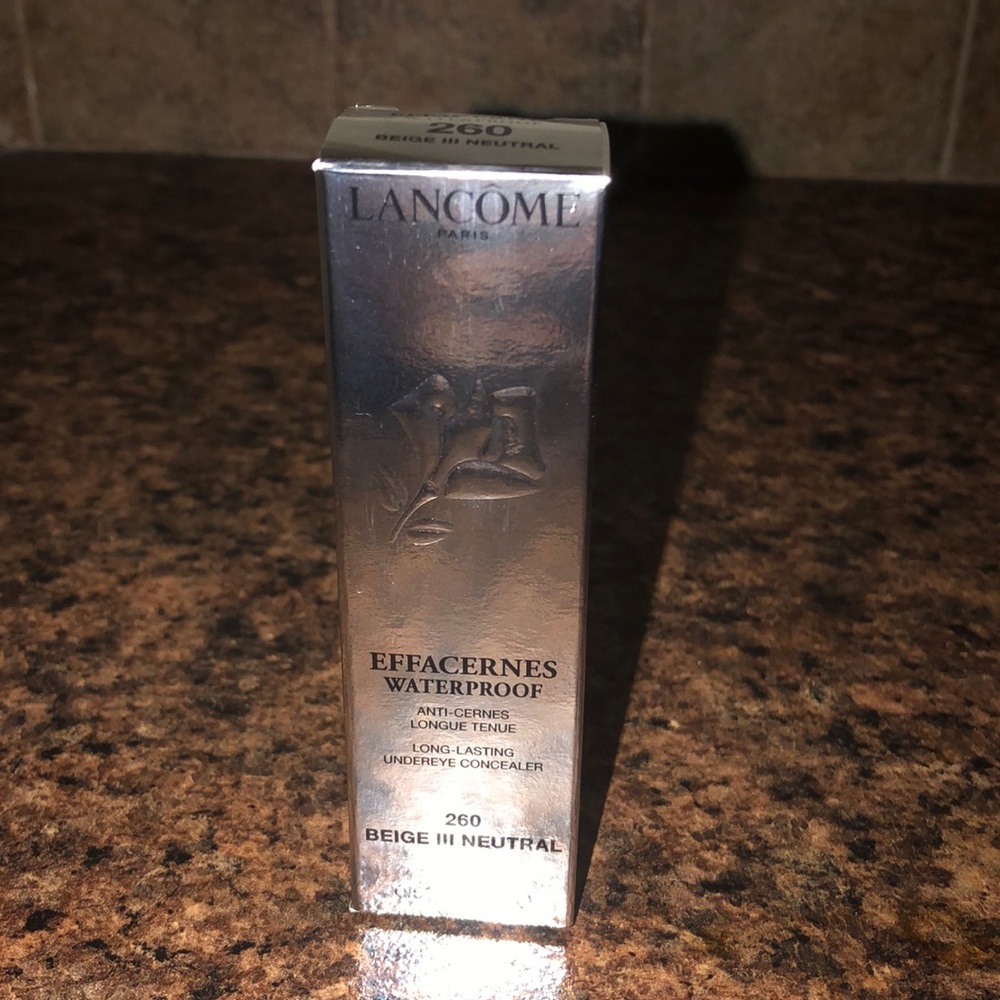 Lancome Effacerness concealer